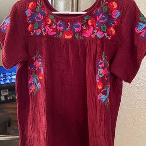 Linen embroidered top